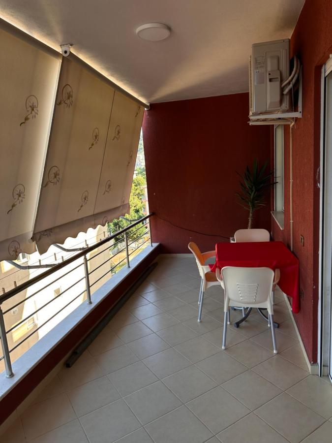 Family Apartments Σαράντα Εξωτερικό φωτογραφία